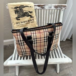 ❌SOLD❌. Burberry Haymarket Check Medium Regent Tote